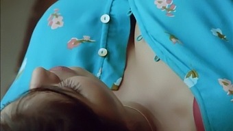 Aunt With Attractive And Rustic Appearance Entices Boyfriend With Her Breasts