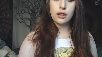 Haylihaze'S 44th Show: A Solo Webcam Performance