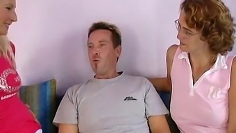 Sara Og Klaus I En Hed Trekant Med Gina
