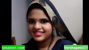 Garota Indiana Quente De Webcam Filma Um Vídeo Viral Com Um Romance Indiano